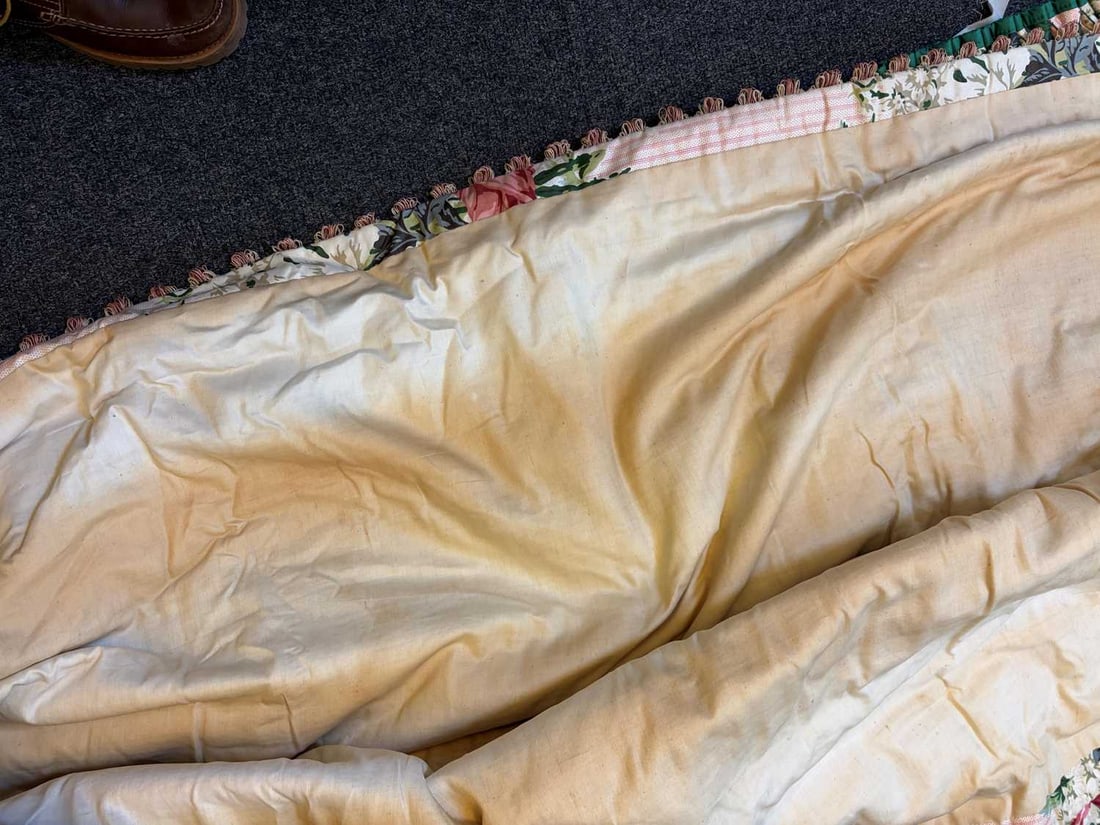 A pair of chintz curtains, - 3