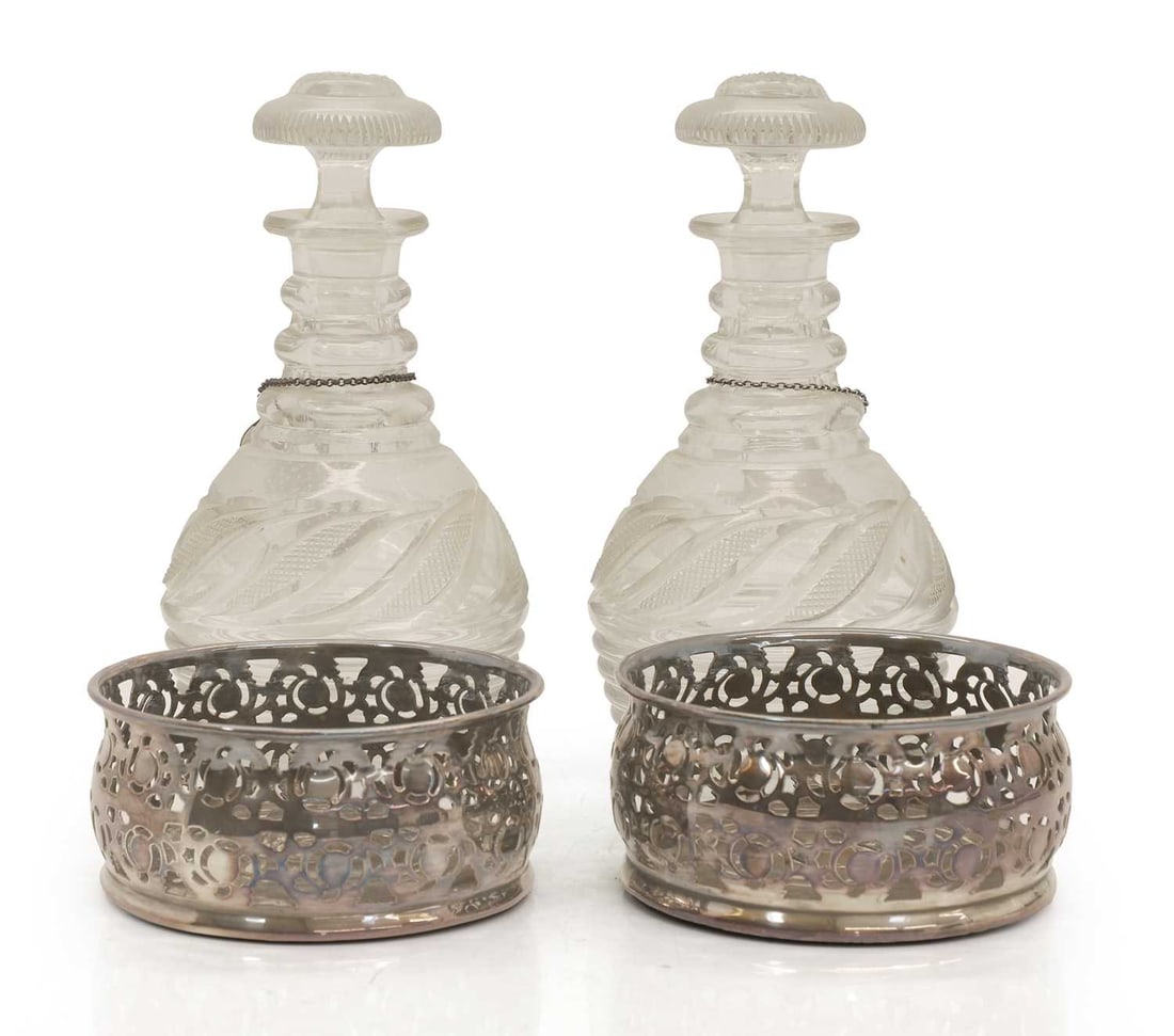 A pair of cut glass decanters, late 19th century, - 2