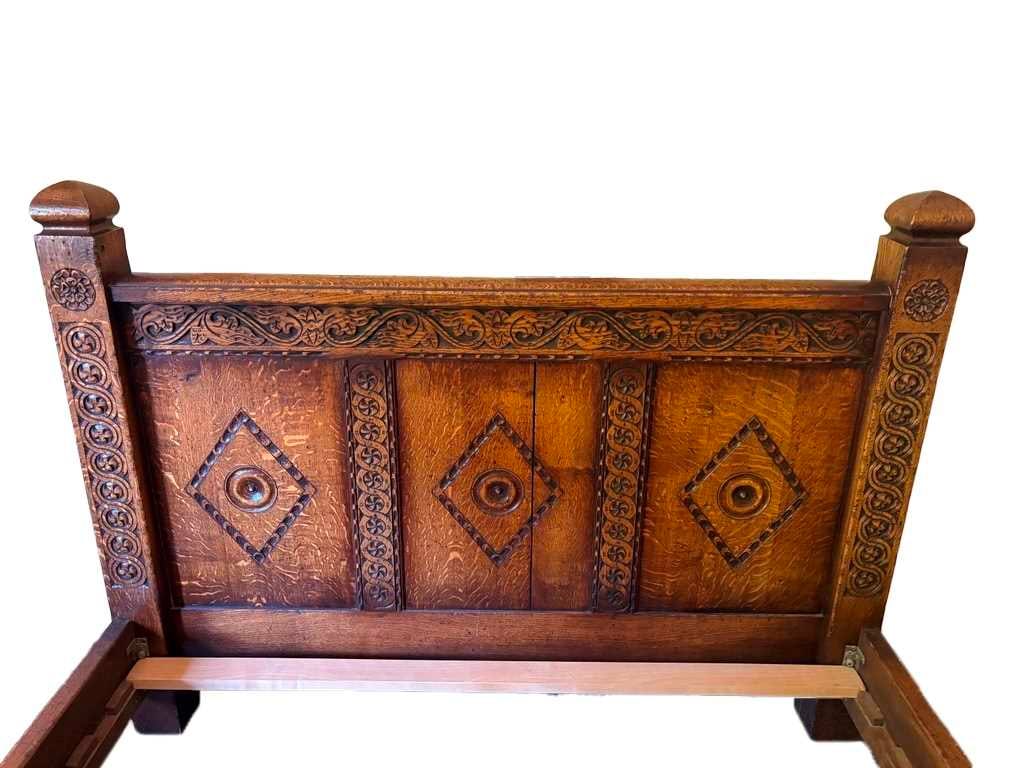 An oak panelled bedstead, circa 1990, - 3