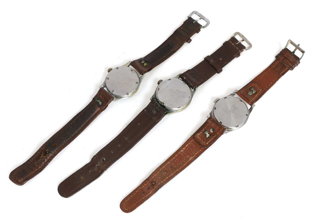 Three WWII British ATP mechanical wristwatches, one signed Leonidas - 2