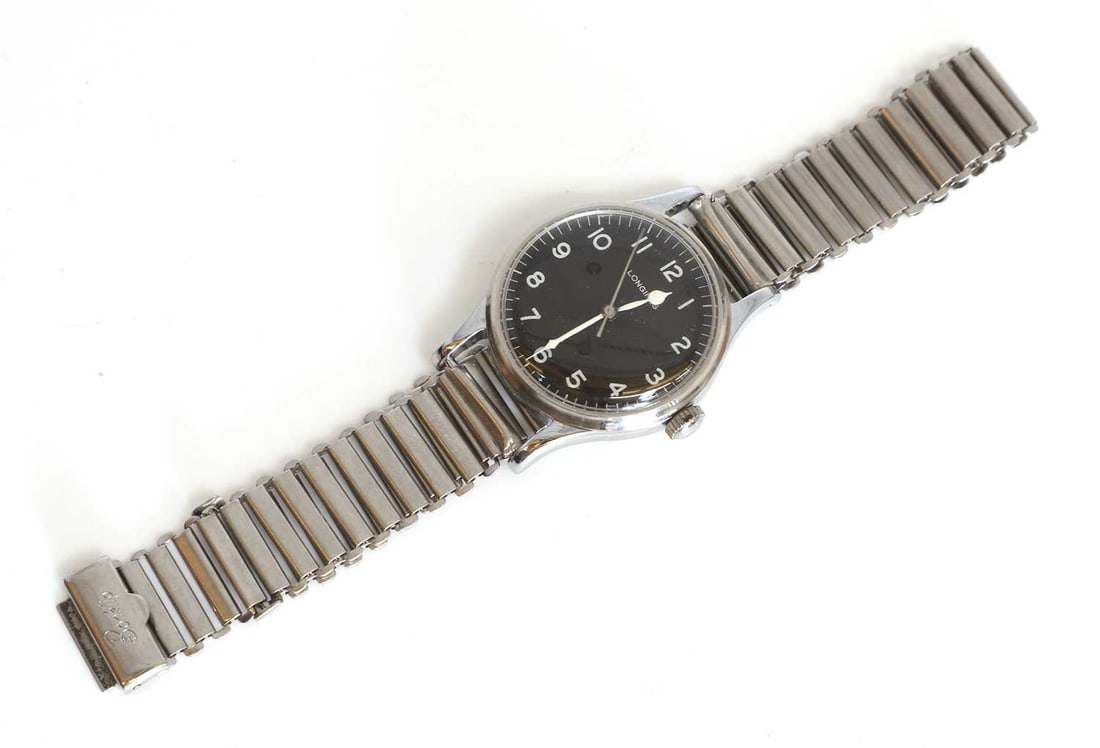 Longines a mechanical RAF Air Ministry wristwatch,: Longines a mechanical RAF Air Ministry wristwatch, model no.6B/159, with a black dial with Arabic numerals, centre sweep seconds, engraved to back 'AM 6B/159 3495/43', with a Bonklin link strap, the