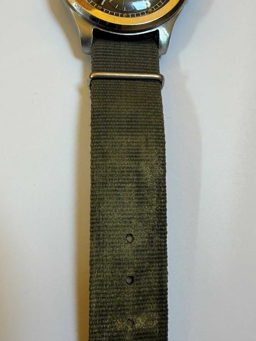 A Cyma stainless steel British military-issued ‘Dirty Dozen’ mechanical wristwatch, 1940 - 7