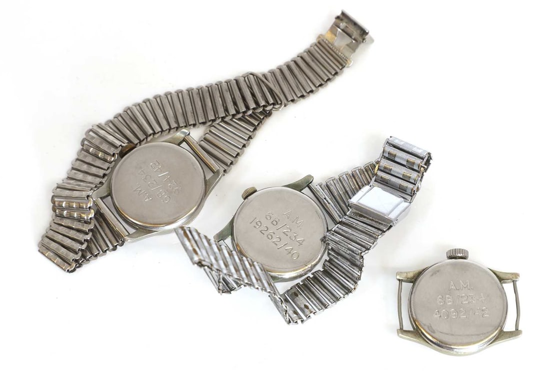 Two WWII British Air Ministry pilots mechanical wristwatches, circa 1940 and 1942, - 2