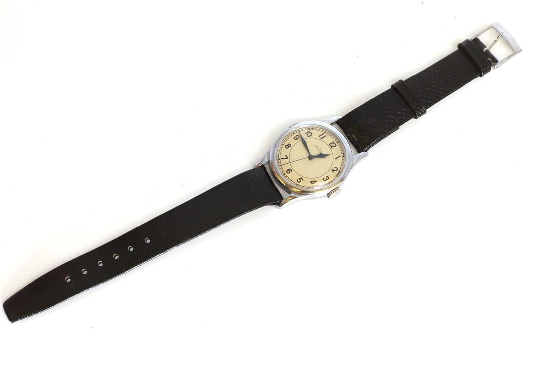 LeCoultre, a WWII British military-issue mechanical wristwatch,: LeCoultre, a WWII British military-issue mechanical wristwatch, chrome-plated case with a signed silvered dial, Arabic numerals, blued steel hands, snap-off steel case back stamped with broad arrow
