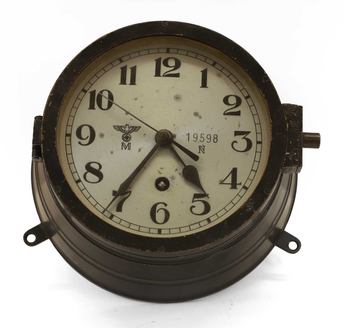 A WWII Kriegsmarine U-Boat bulkhead clock, 1940s, - 2
