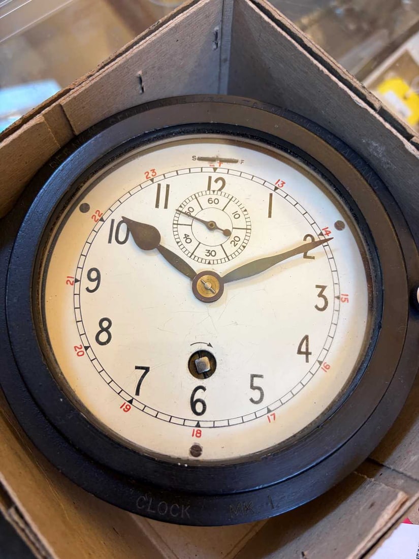 A WWII Mark I RAF Flying Boat clock, 1940s, by T and F Mercer, St Albans, - 6