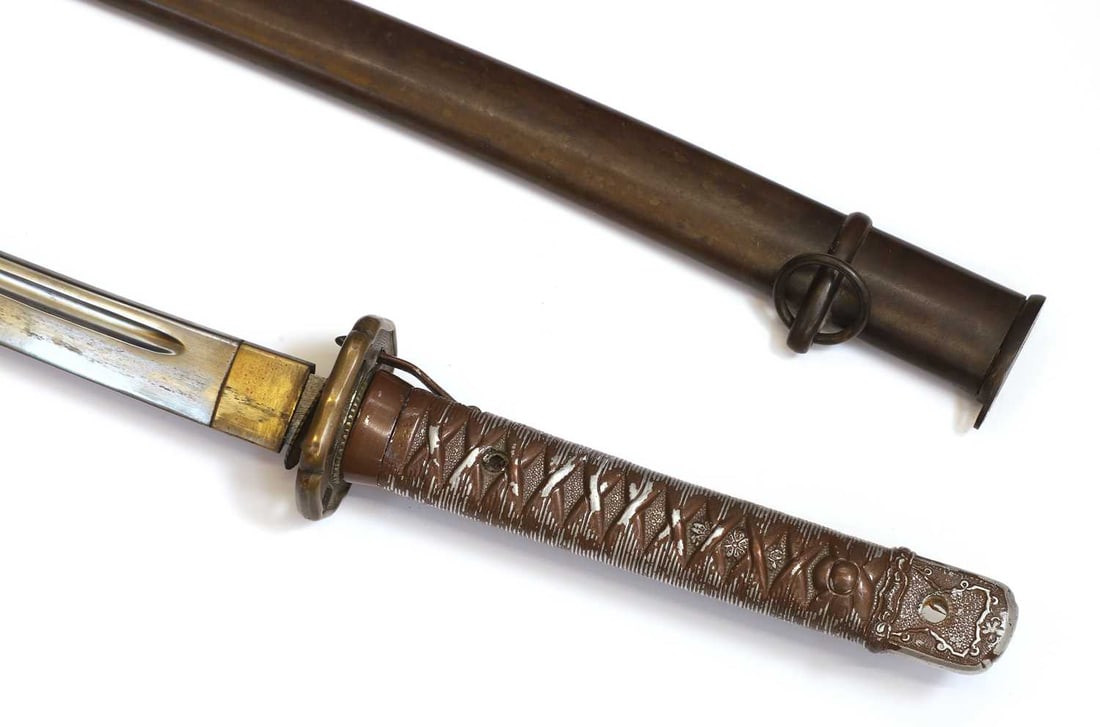 A WWII Japanese Type 95 NCO Shin Gunto sword, circa 1937-1945, - 2
