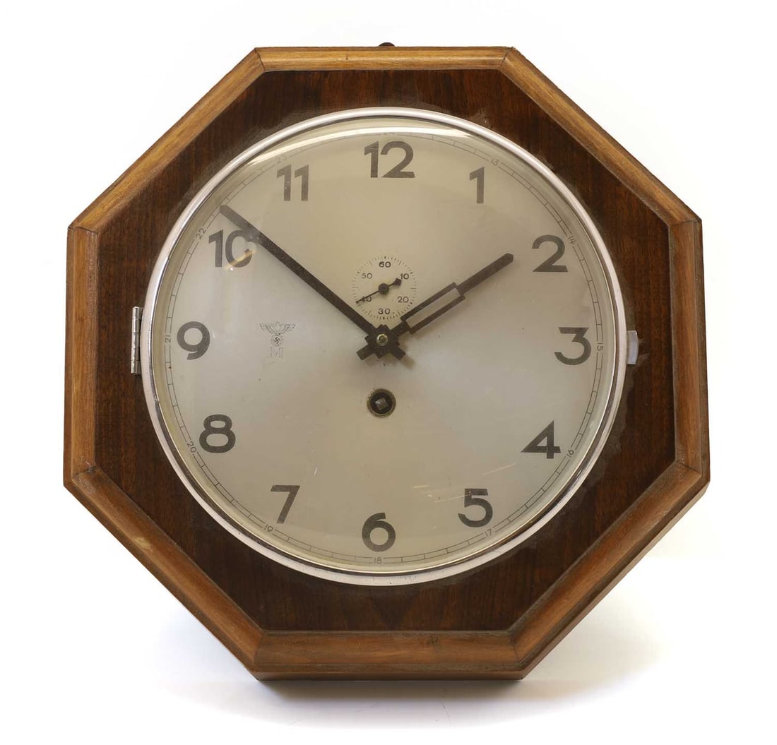 A Kriegsmarine eight-day ship's wardroom clock, circa 1940, - 2