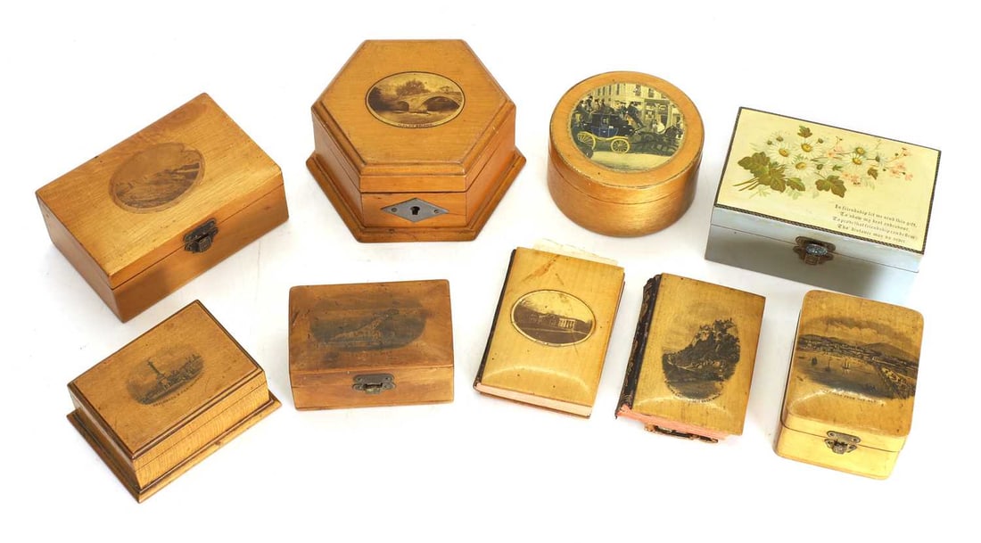 A collection of Mauchline ware boxes and other snuff boxes, 19th century and later,: A collection of Mauchline ware boxes and other snuff boxes, 19th century and later, five boxes, two bound miniature books, damaged, and eighteen other snuff boxes, various largest , 11.5cm wide Qty