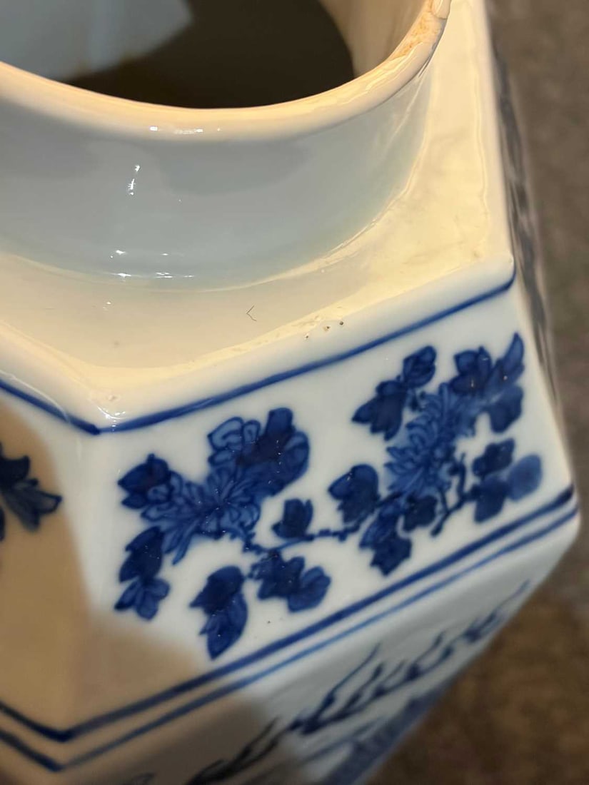 A Chinese blue and white hexagonal vase, early 20th century, - 11