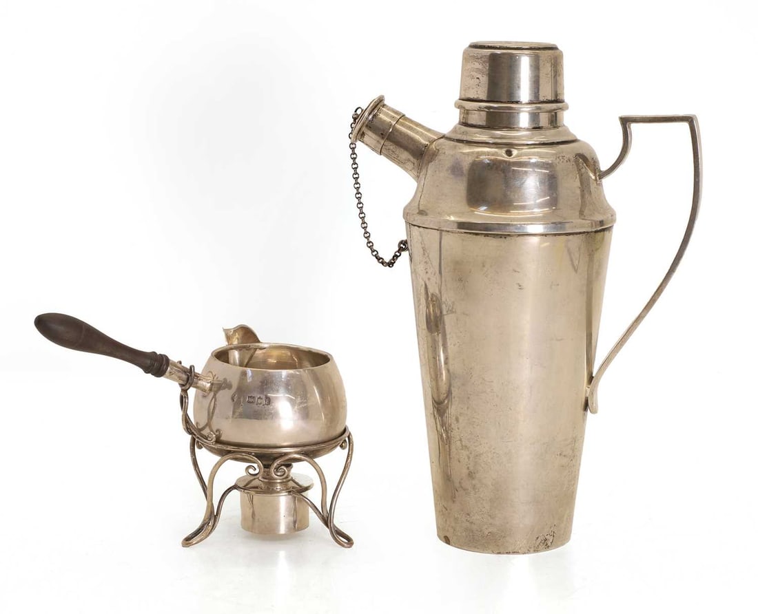 A silver golf trophy/cocktail shaker, (1 of 1)