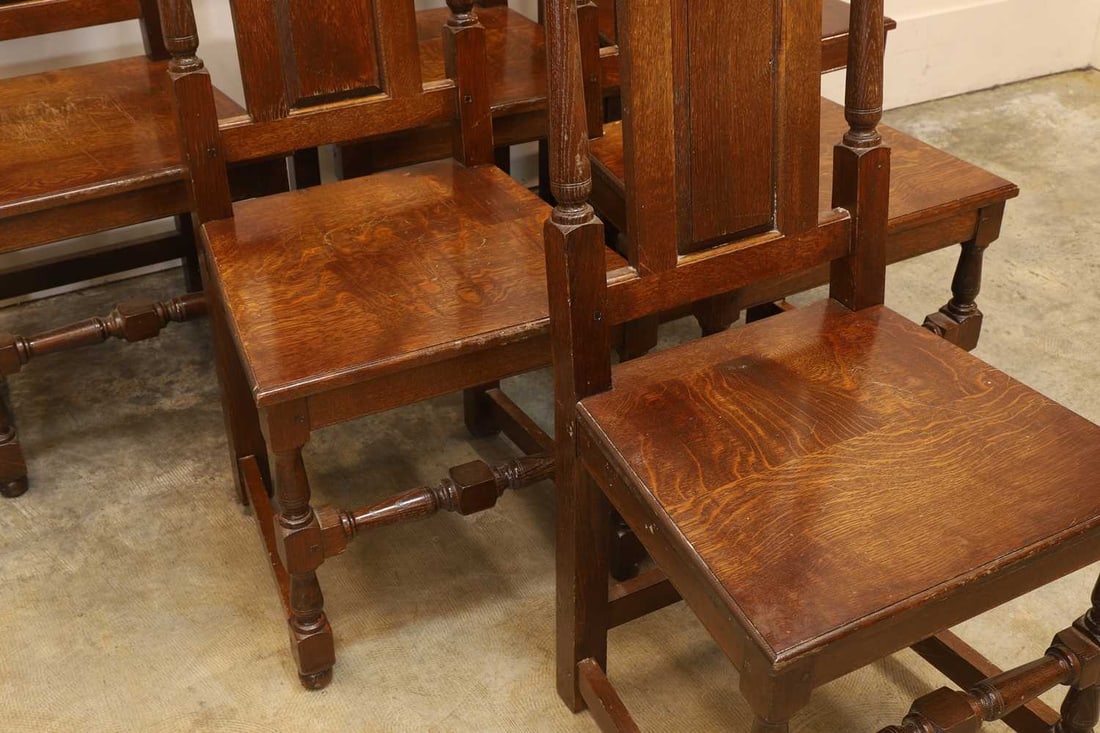 An Elizabethan style oak refectory table, 20th century, - 4