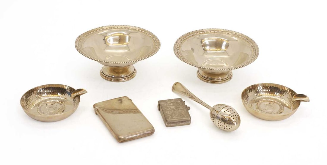 A collection of silver, (1 of 1)