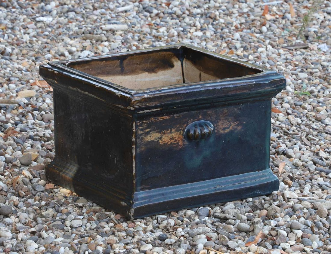 A blue ceramic planter, of modern manufacture, (1 of 1)