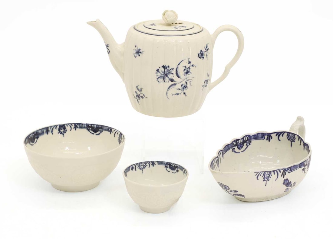 A collection of Worcester blue and white porcelain items, circa 1770 (1 of 1)