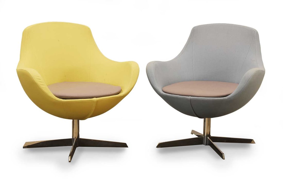 Two Herman Miller tub swivel chairs, of modern manufacture, (1 of 2)