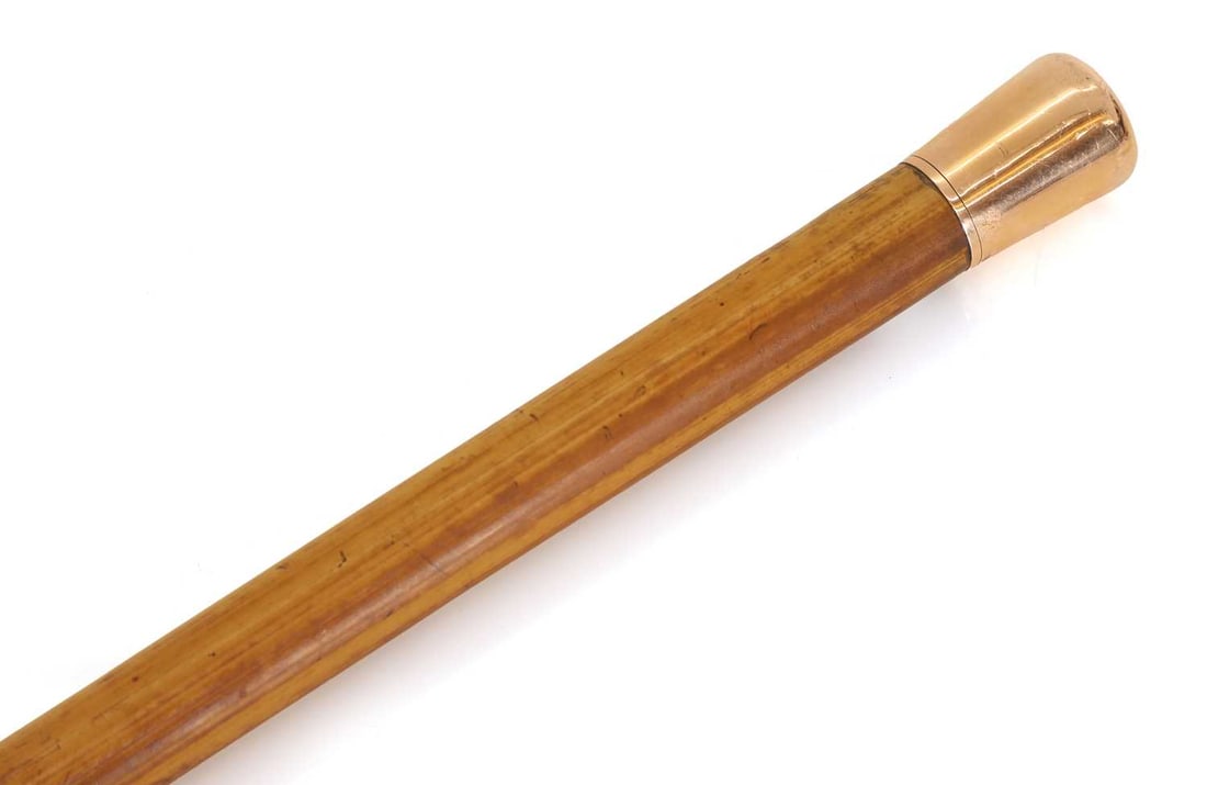 A 12.5ct gold-mounted walking cane, London, 1919, stamped Brigg London, - 2