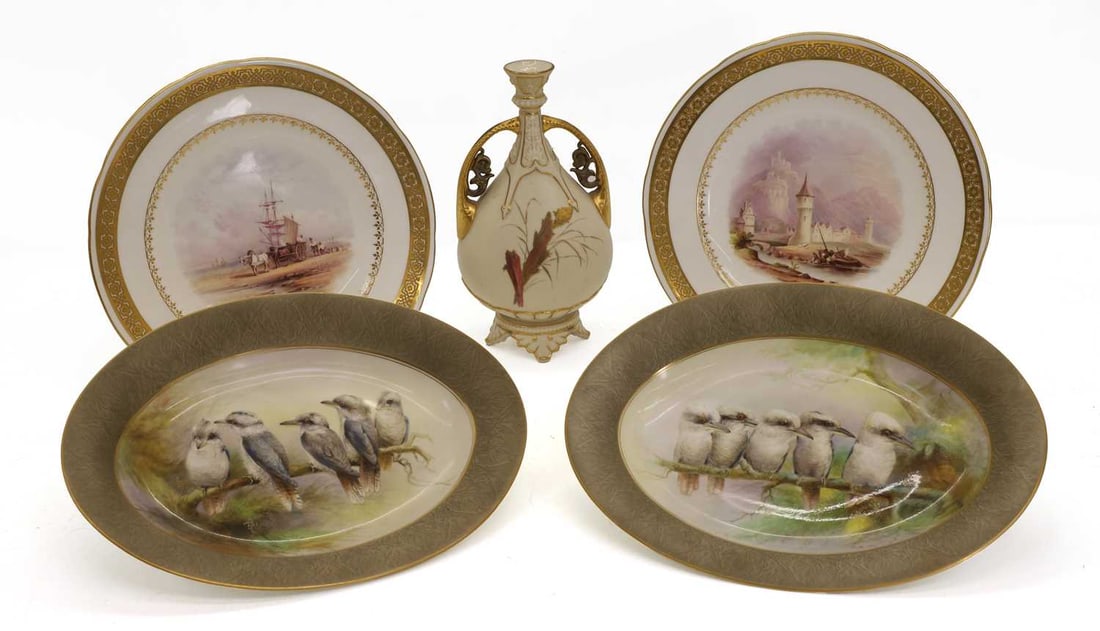 A collection of Royal Worcester porcelain, early 20th century, - 2