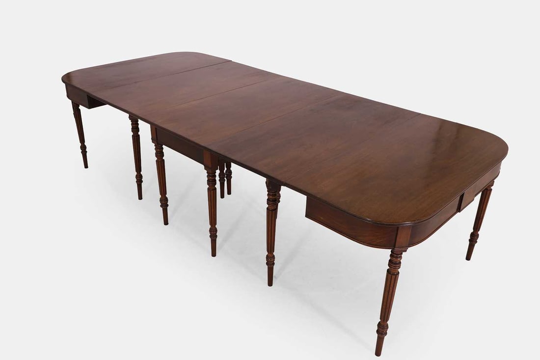 A Regency mahogany extending dining table, circa 1820, - 4