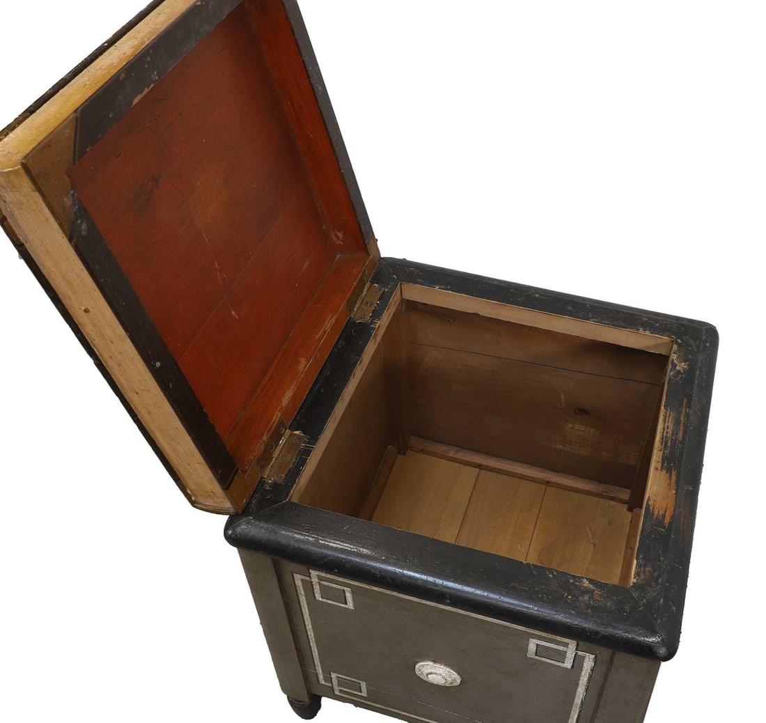 A novelty 'Fifty Shades of Grey' chest, - 2