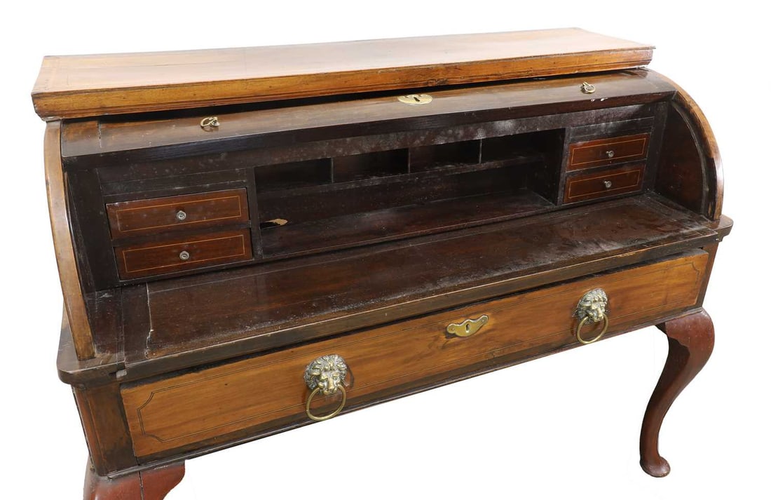 A mahogany cylinder bureau, late 19th century, - 2