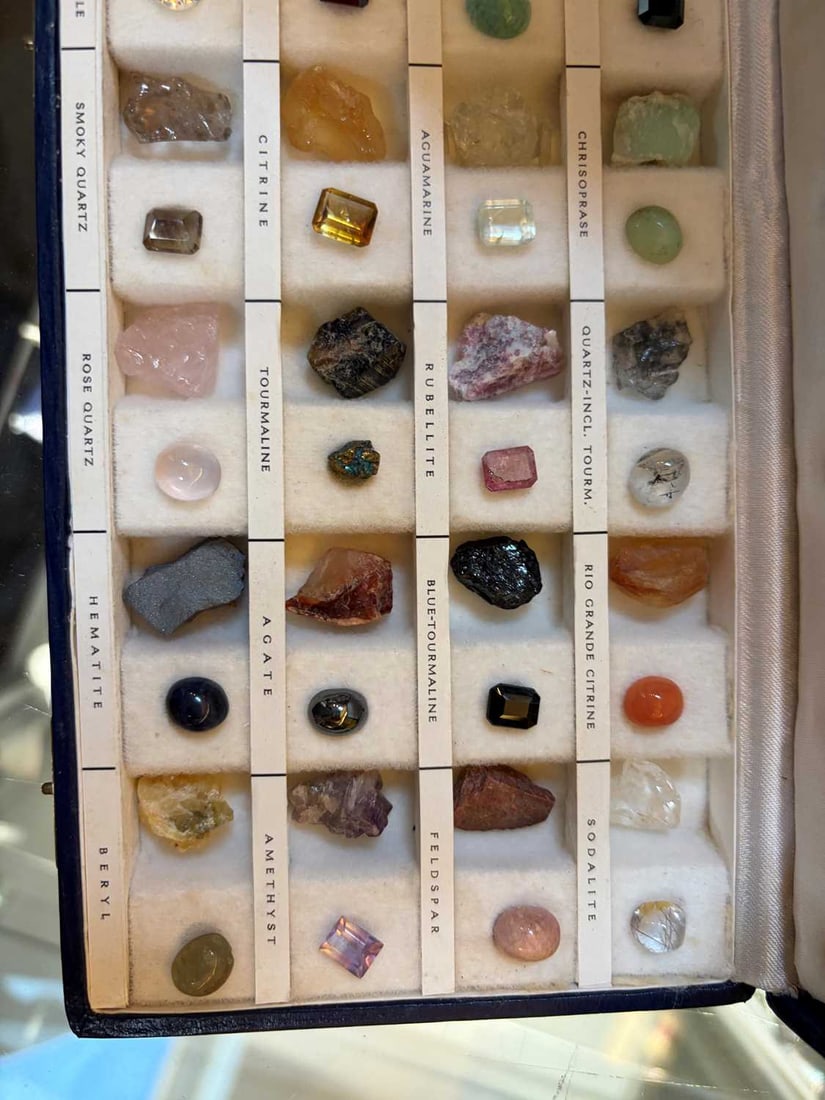 A specimen box of semi precious stones, - 5