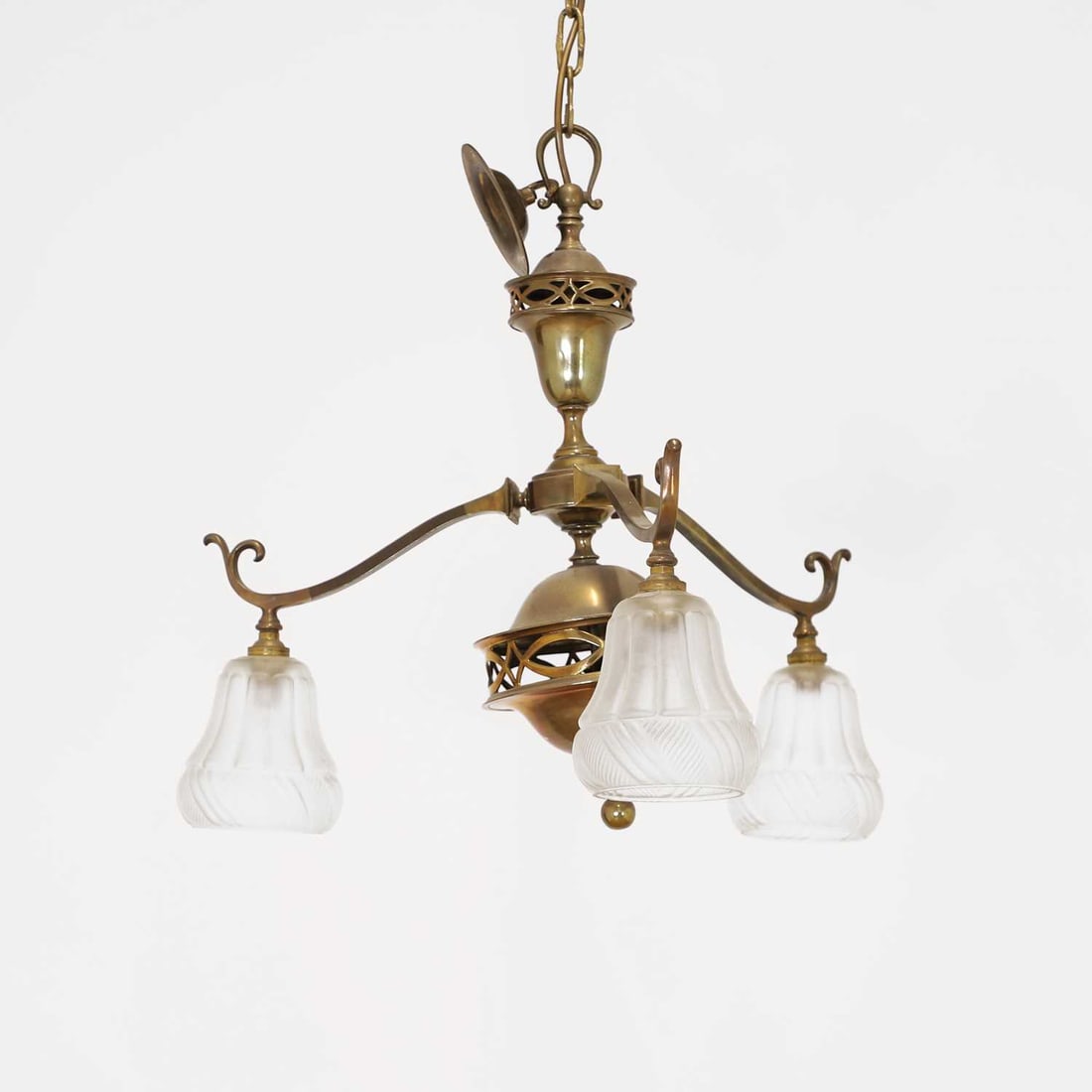 An Edwardian brass ceiling light, (1 of 1)