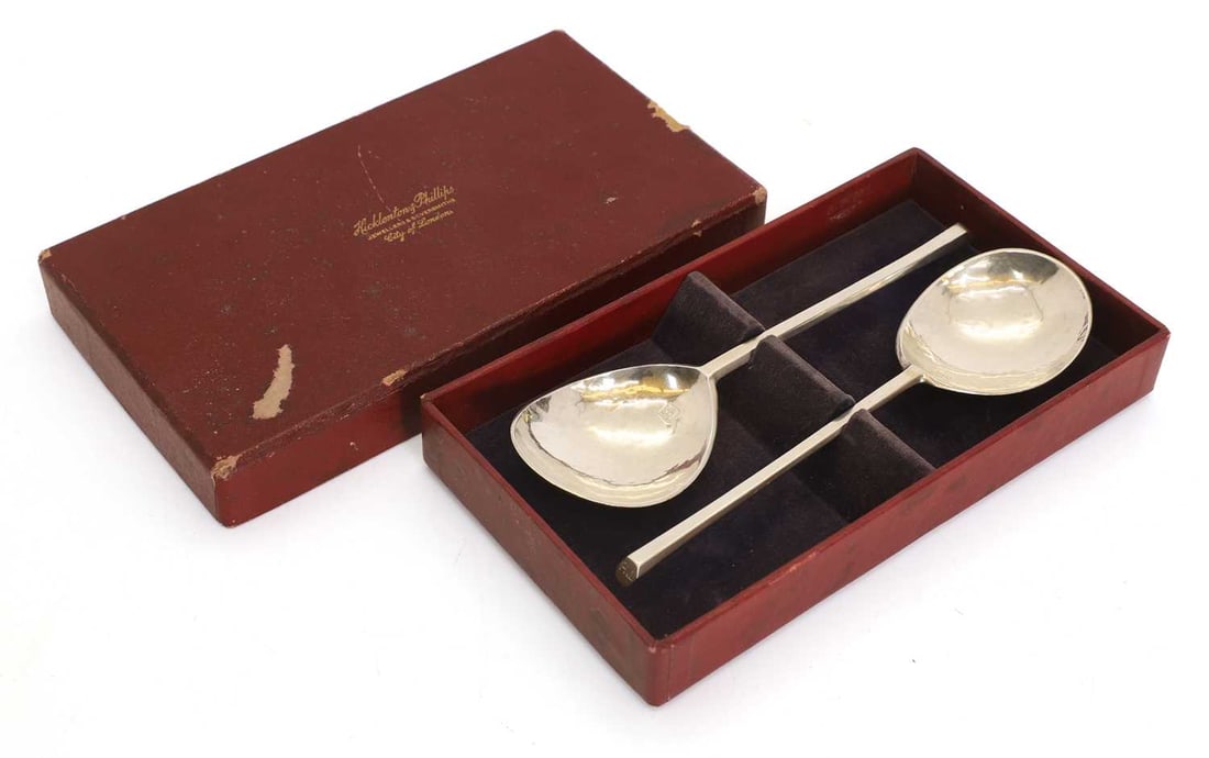 A pair of silver spoons, (1 of 1)
