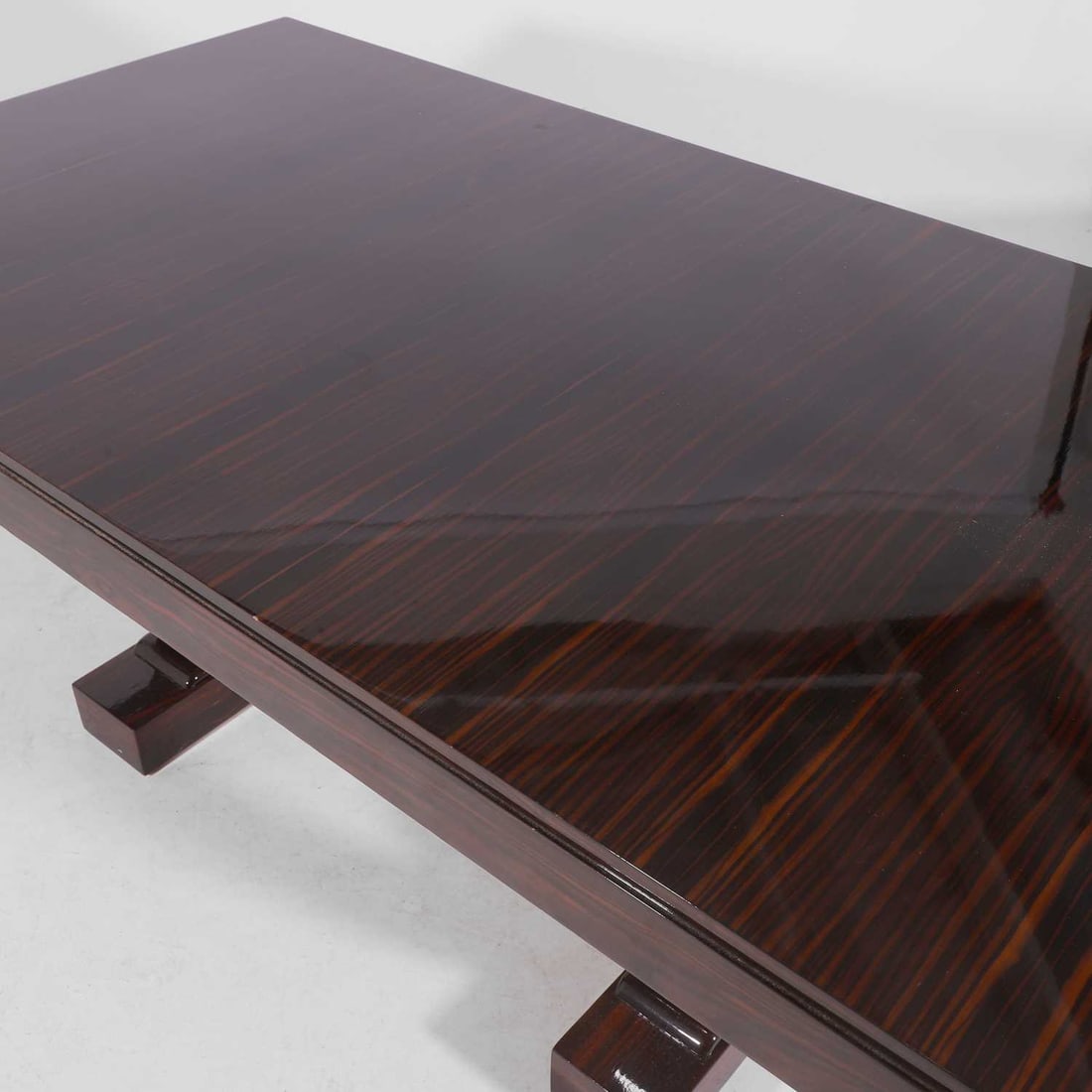 An Art Deco style Macassar dining suite, of recent manufacture, - 8