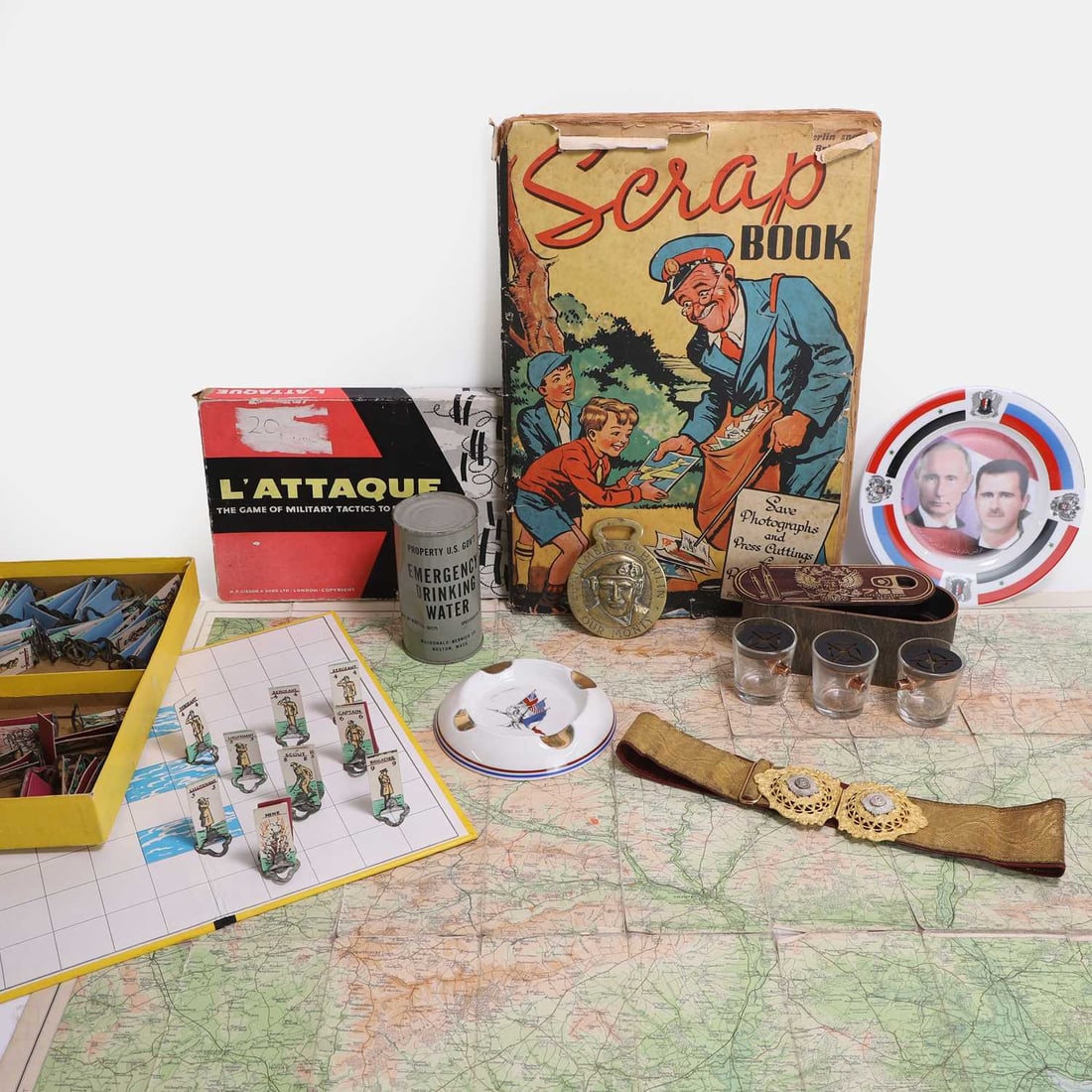 A group of military collectables, First World War and later, (1 of 1)
