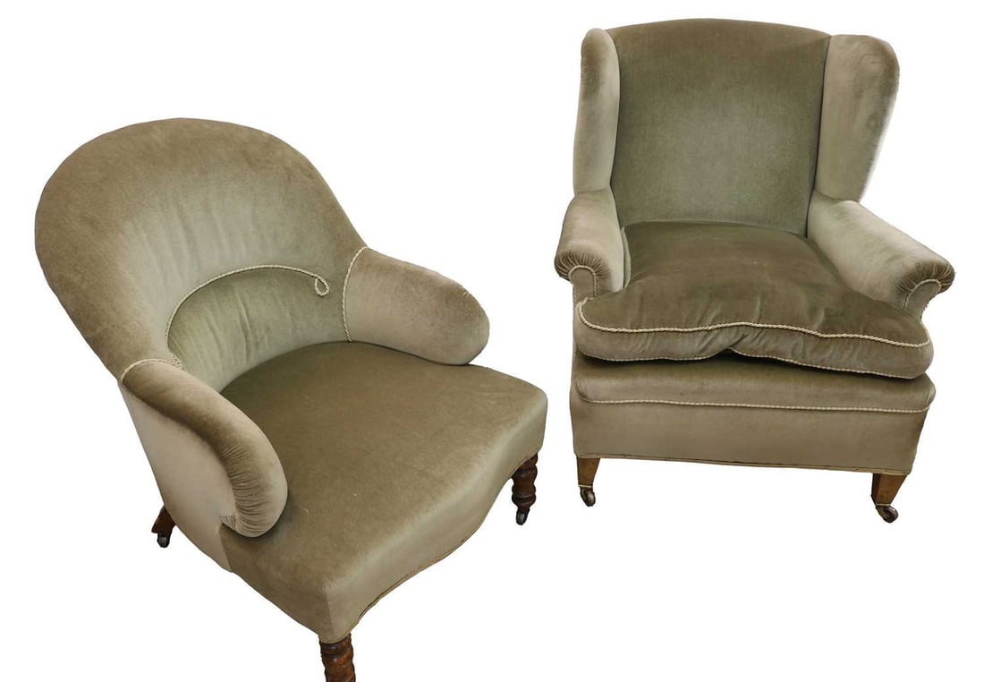 A Edwardian wing armchair in the manner of Howard and Sons, circa 1900, - 2