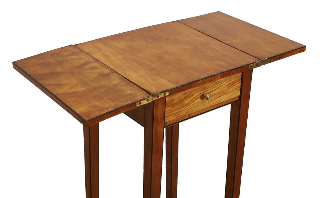 A George III style satinwood side table, early 20th century, - 2