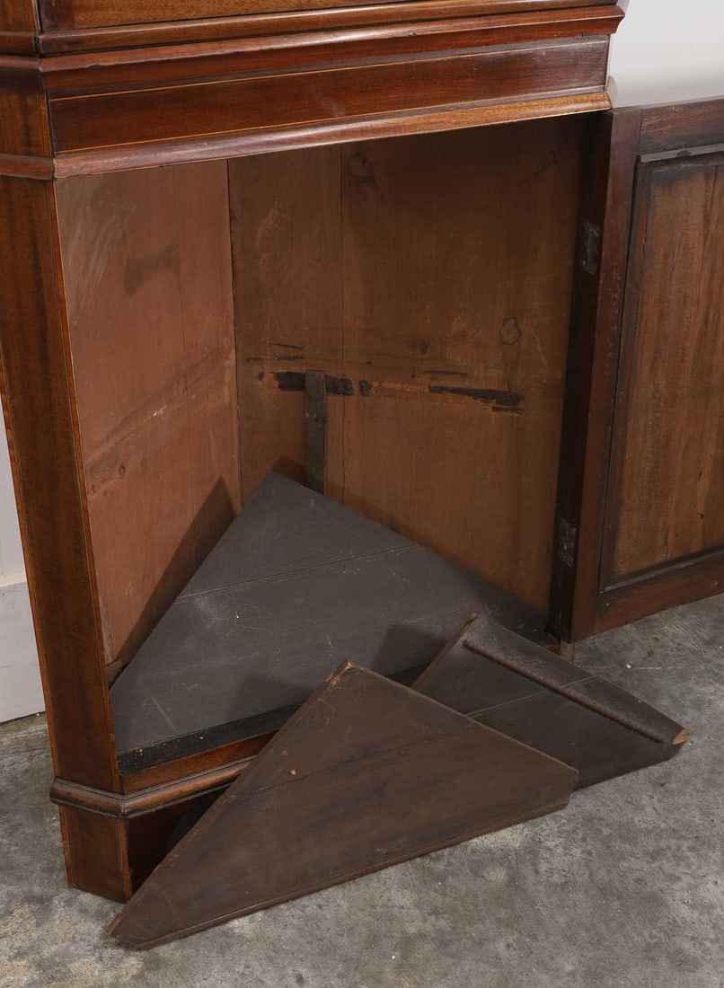 A Victorian banded and glazed corner cabinet, late 19th century, - 2
