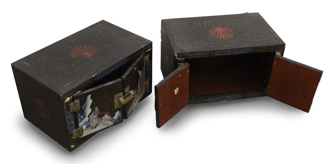 A pair of Chinese painted cabinets, 20th century, - 2