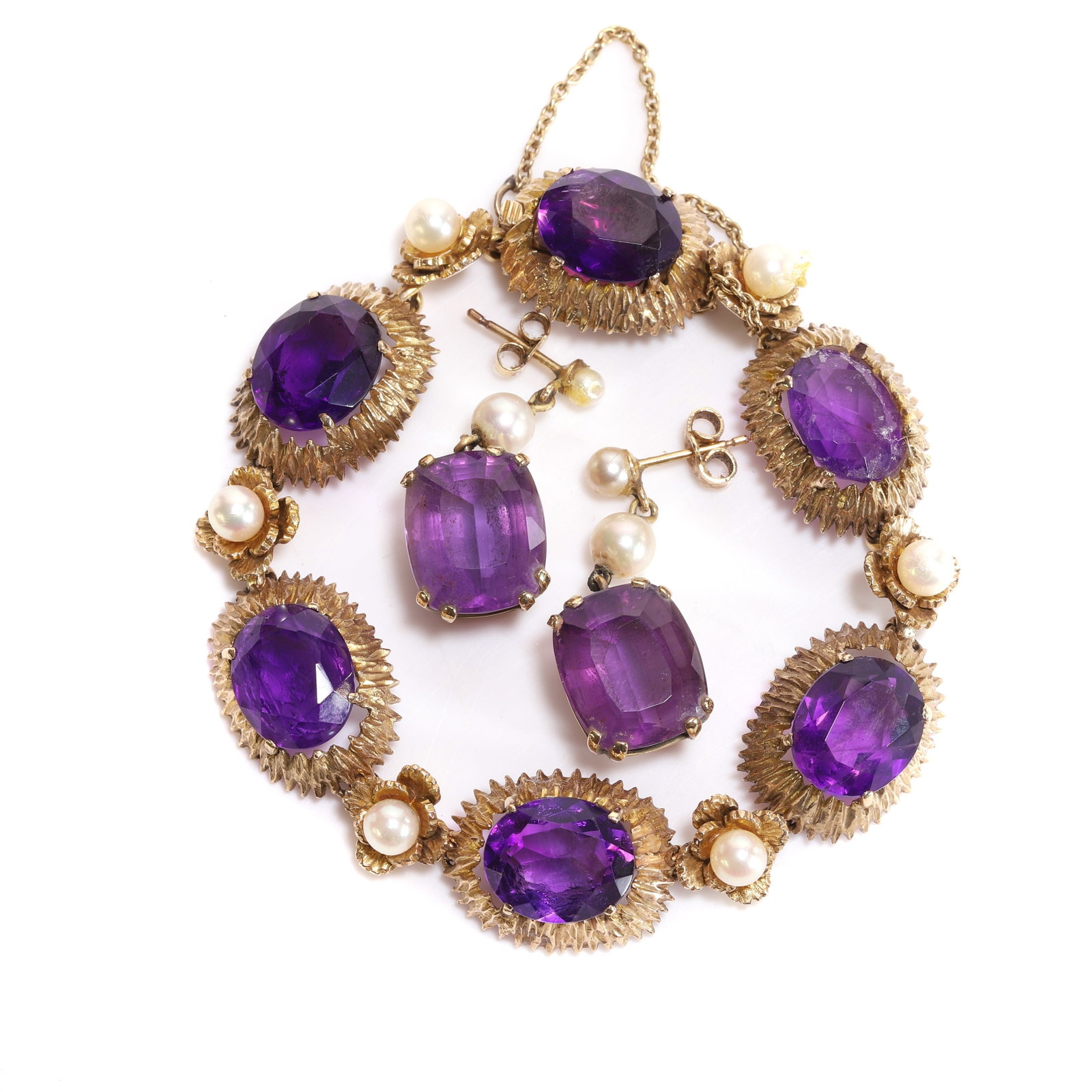 A 9ct gold amethyst and pearl bracelet and a pair of earrings, (1 of 1)