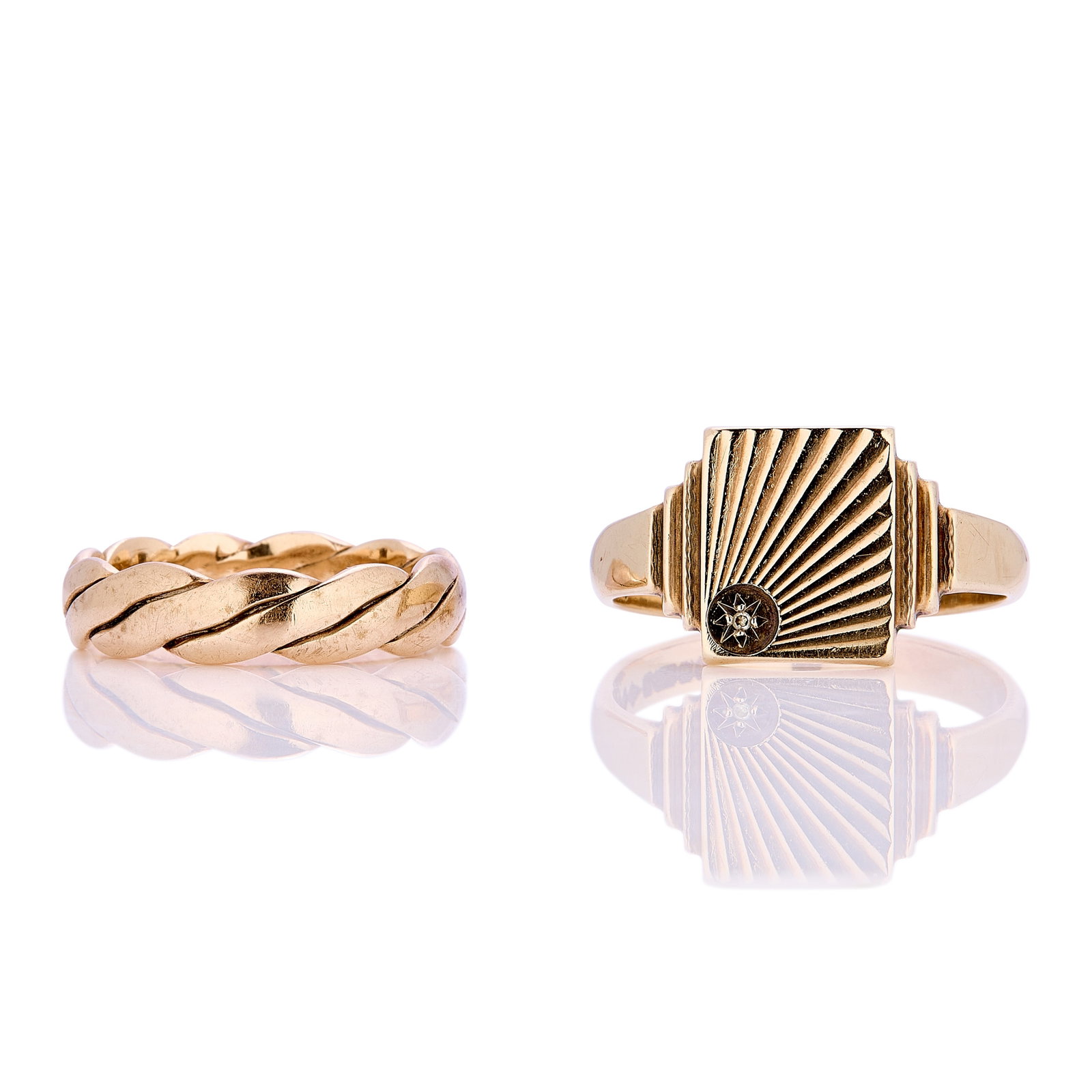 Two 9ct gold rings, (1 of 2)