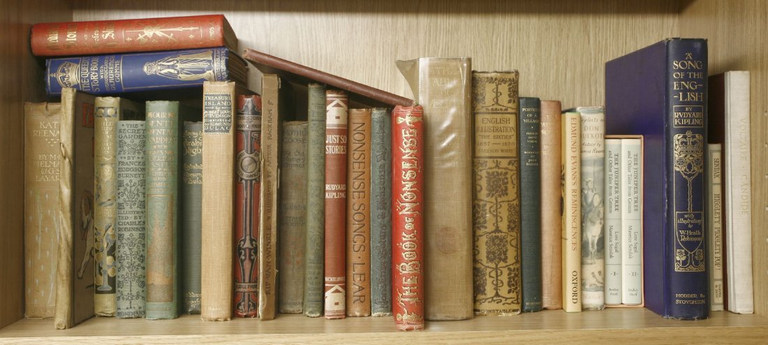 ILLUSTRATED BOOKS: Approximately thirty: Kate Greenaway;: ILLUSTRATED BOOKS: Approximately thirty: Kate Greenaway; Arthur Rackham; Edmund Dulac; W H Robinson; Edward Lear; etc. (qty)