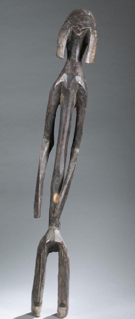 Mumuye sculpture. 20th century. (1 of 3)