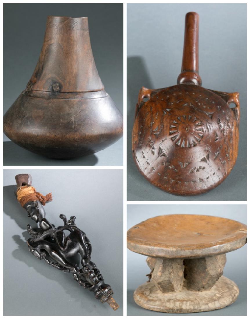 4 Wooden African objects. 20th century. (1 of 12)