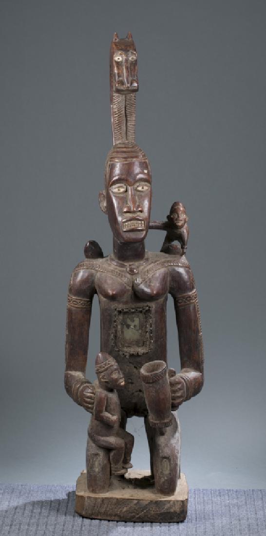 Congo style maternity figure. DRC. 20th century. (1 of 3)