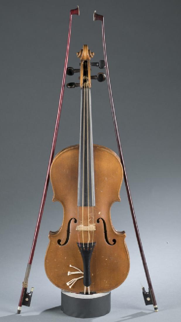 Antonius Stradivarius Cremonensis replica violin. (1 of 5)