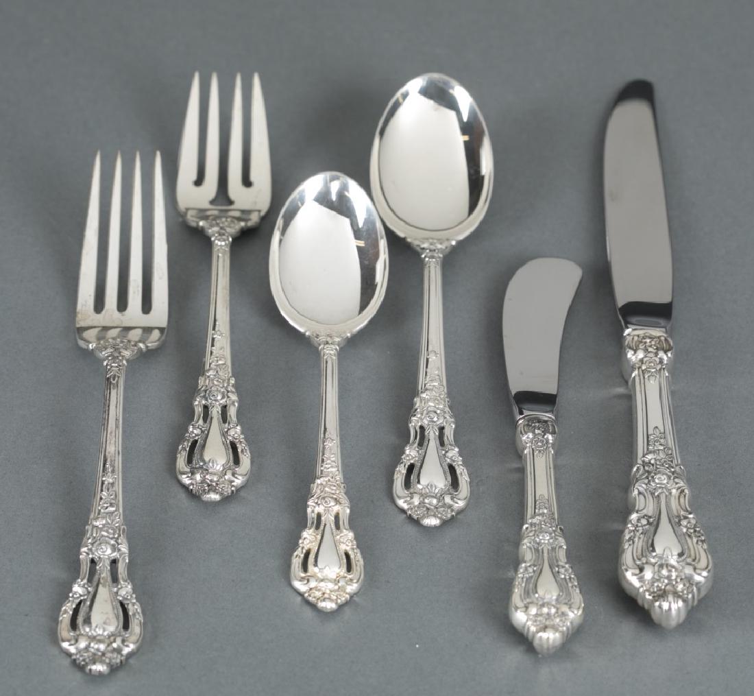 Lunt Eloquence Sterling Flatware Set. (1 of 5)