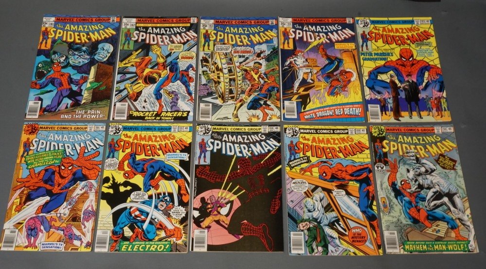 10 issues of Amazing Spiderman comic books. (1 of 1)