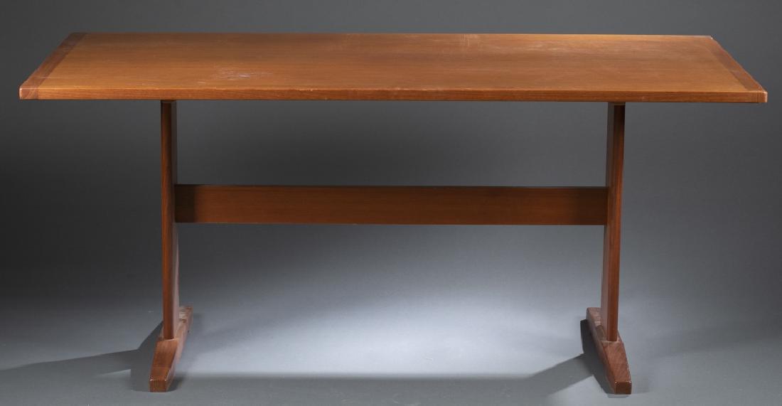 Danish FARSTRUP dining table. (1 of 4)