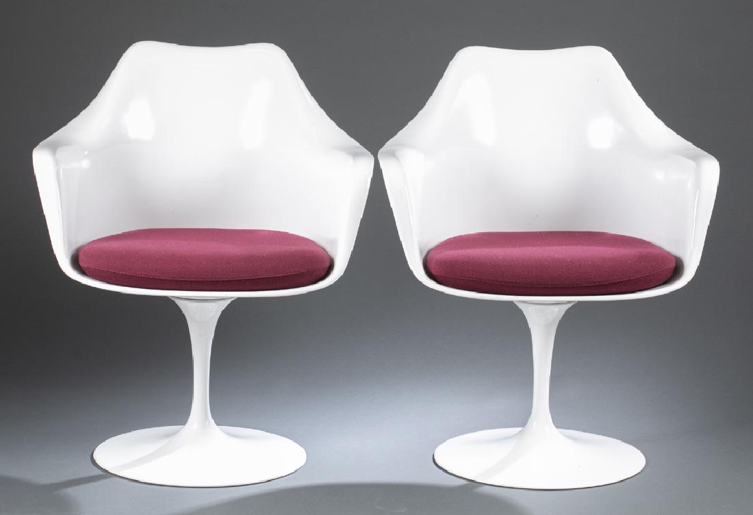 8 Knoll Saarinen style tulip armchairs (1 of 7)