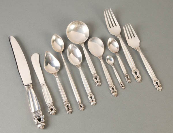 170-pc Jensen Acorn sterling flatware service: 170-piece sterling flatware dinner service by Johan Rohde for Georg Jensen in the "Acorn" pattern. Introduced 1915. Comprising: 12 dinner knives with stainless steel blades (9"l), 12 dinner forks (7 1