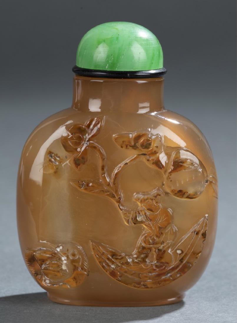Agate snuff bottle. (1 of 6)