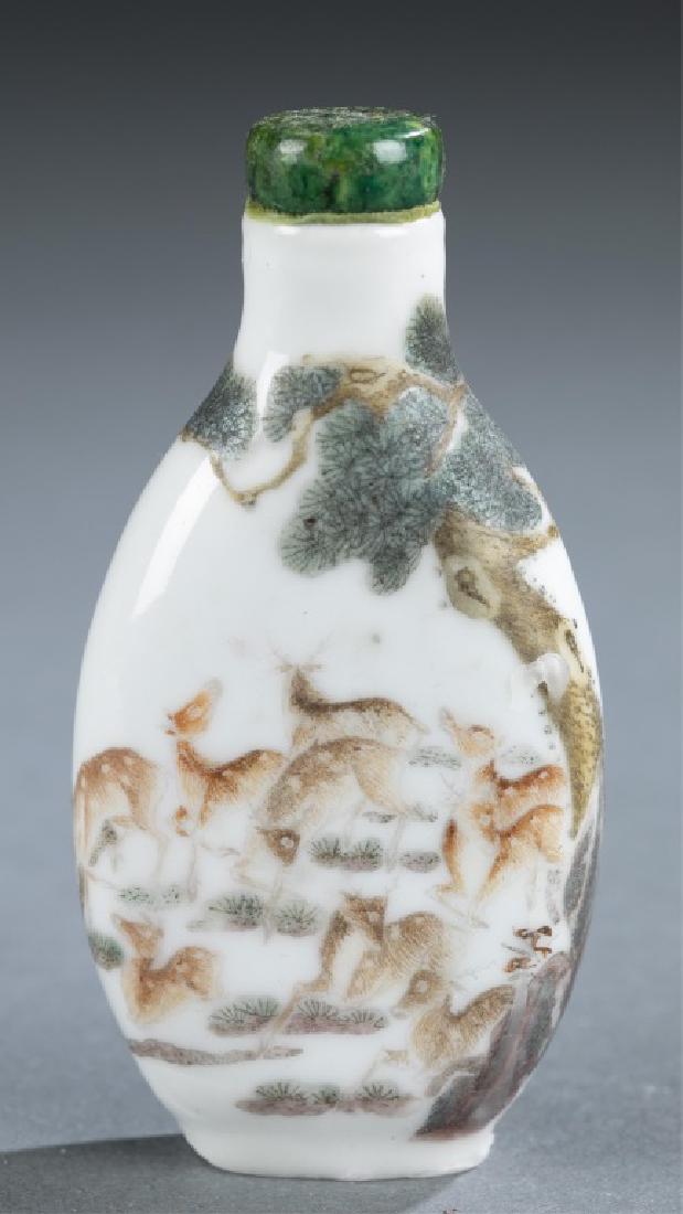 Enamel painted porcelain snuff bottle. (1 of 6)