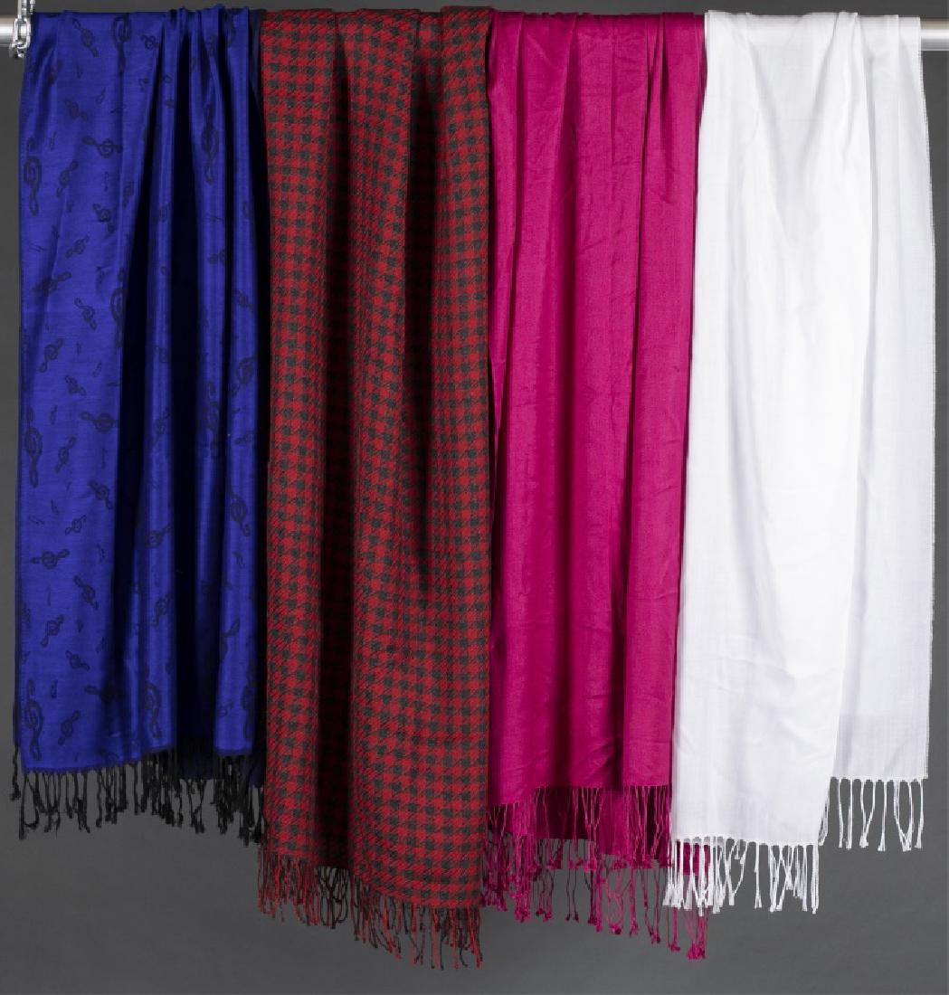 4 Pashminas. (1 of 5)