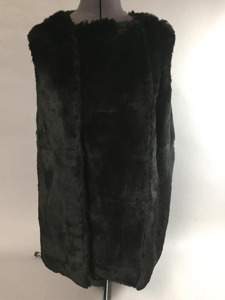 Black Sheared Beaver Fur Vest.: A Black Sheared Beaver Fur Vest. Approximate Size 8.